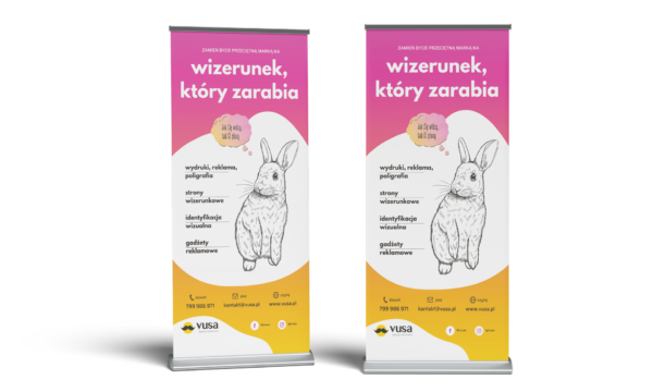 Dwa roll-upy reklamowe VUSA z grafiką
